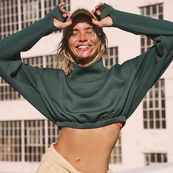 Free People Movement Gigi Cropped Layer Top in Smoked Pine SMALL NWT - Picture 1 of 8